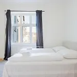 Stunning 6-pax Apartment